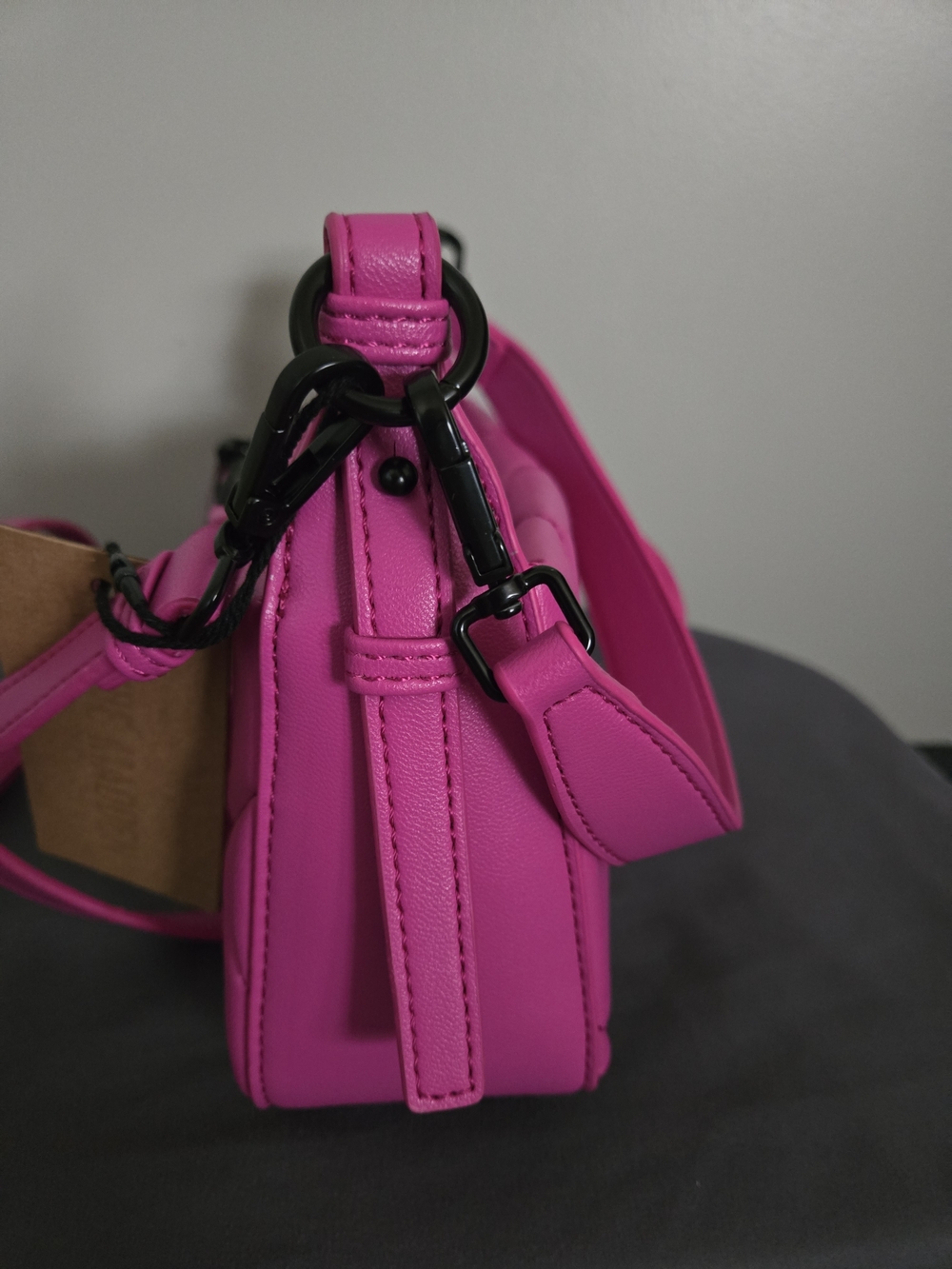 Hyper Pink Quilted Crossbody Bag - Picture 5 of 6
